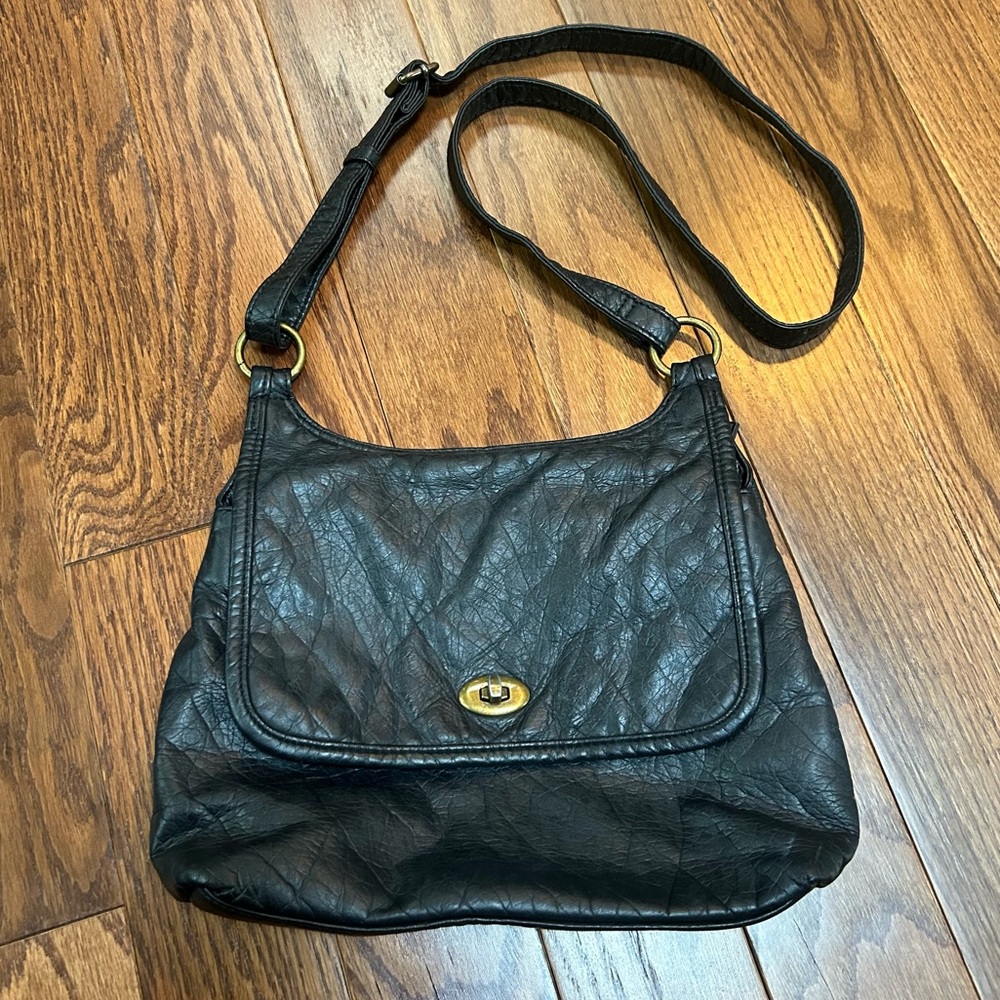 Bueno Black Leather Crossbody Bag